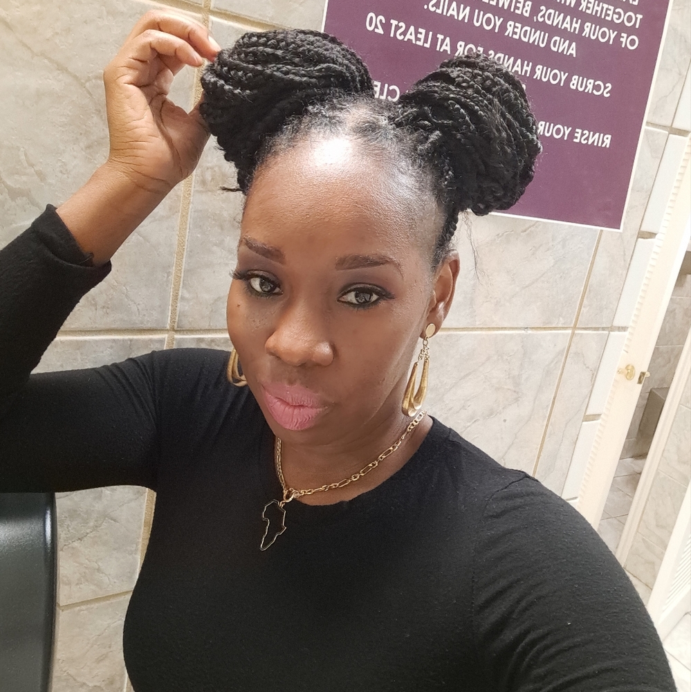 Meet your Posher, Tiffany